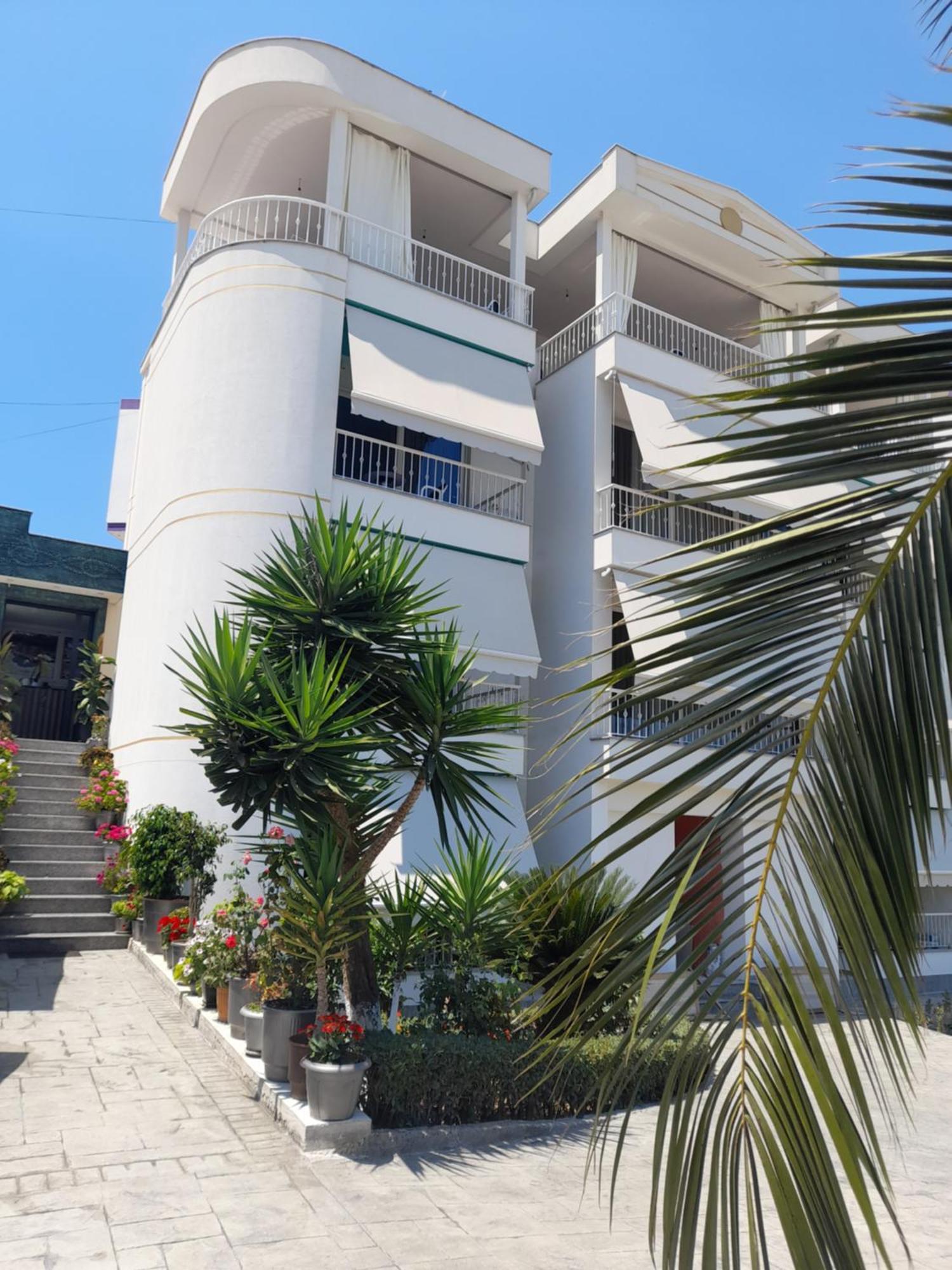 Vila Marjana Sarande Exterior photo